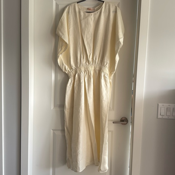 Tory Burch Dresses & Skirts - New with tags Tory Burch Ivory Size M Oversized Linen Dress